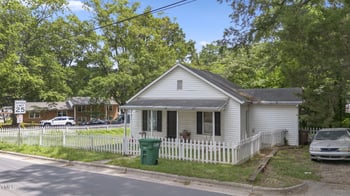 220 Dixon Ave, Cary, NC 27513