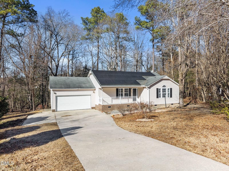 220 Dulcimer Ln, Zebulon, NC 27597