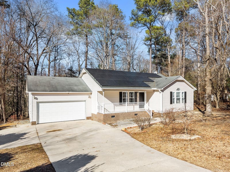 220 Dulcimer Ln, Zebulon, NC 27597