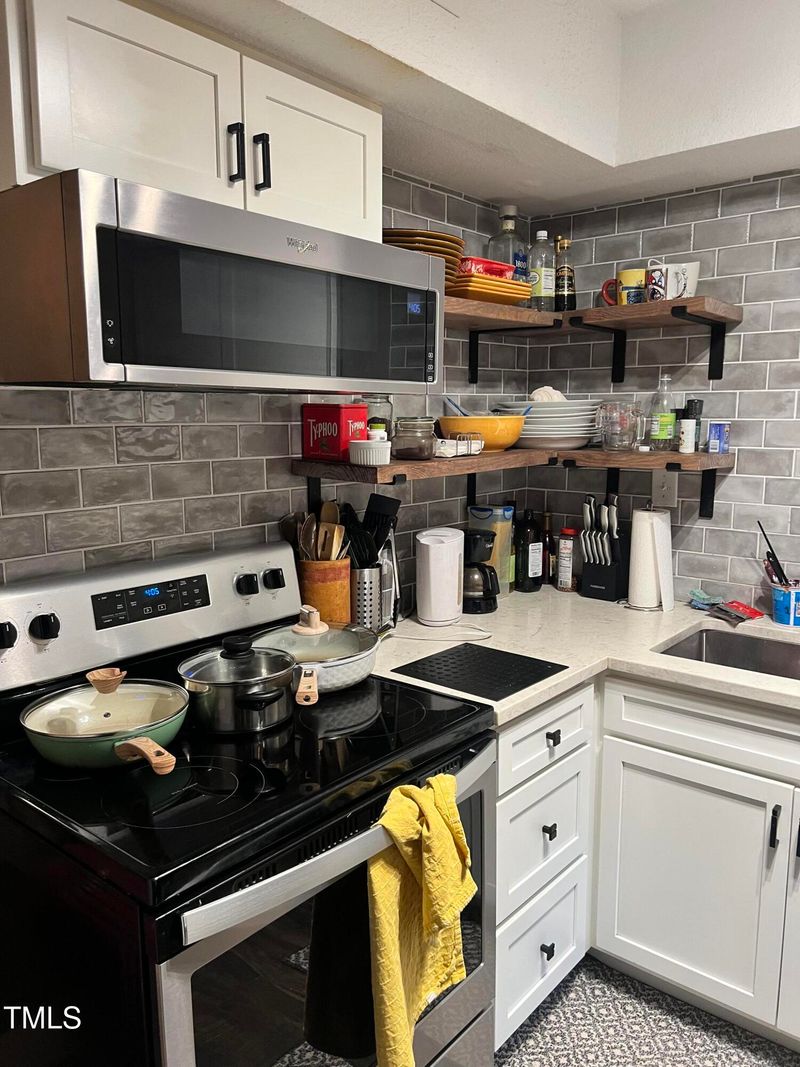 220 Elizabeth St #A20, Chapel Hill, NC 27514
