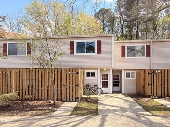 220 Elizabeth St #Apt A15, Chapel Hill, NC 27514