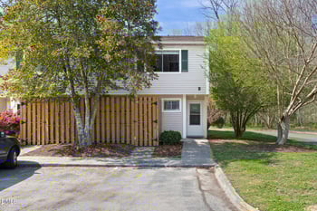 220 Elizabeth St #Apt B10, Chapel Hill, NC 27514