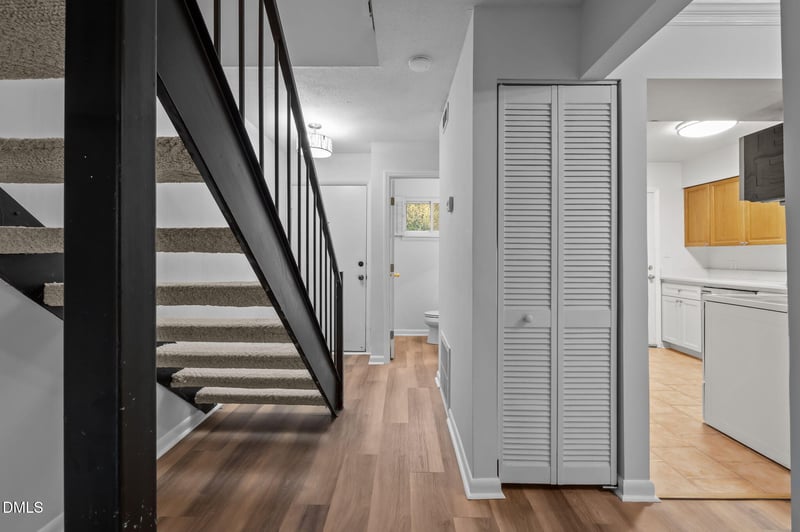 220 Elizabeth St #Apt C-11, Chapel Hill, NC 27514