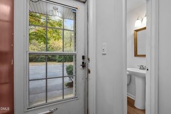 220 Elizabeth St #Apt C11, Chapel Hill, NC 27514