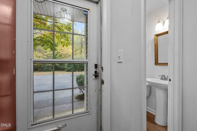 220 Elizabeth St #Apt D1, Chapel Hill, NC 27514