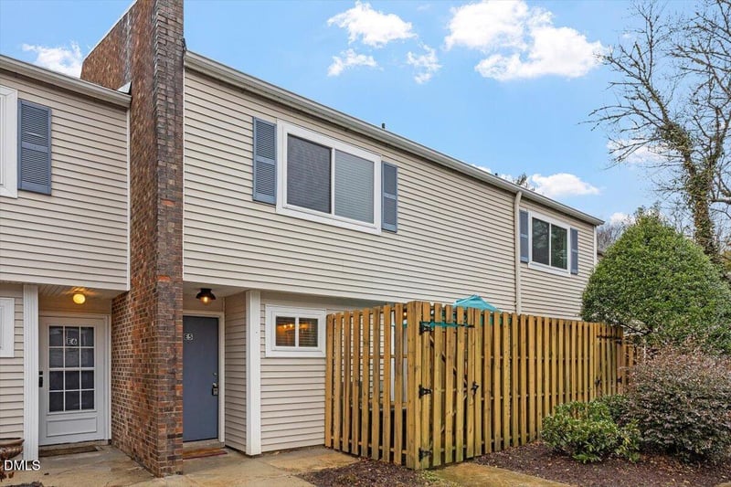 220 Elizabeth St #Apt E5, Chapel Hill, NC 27514