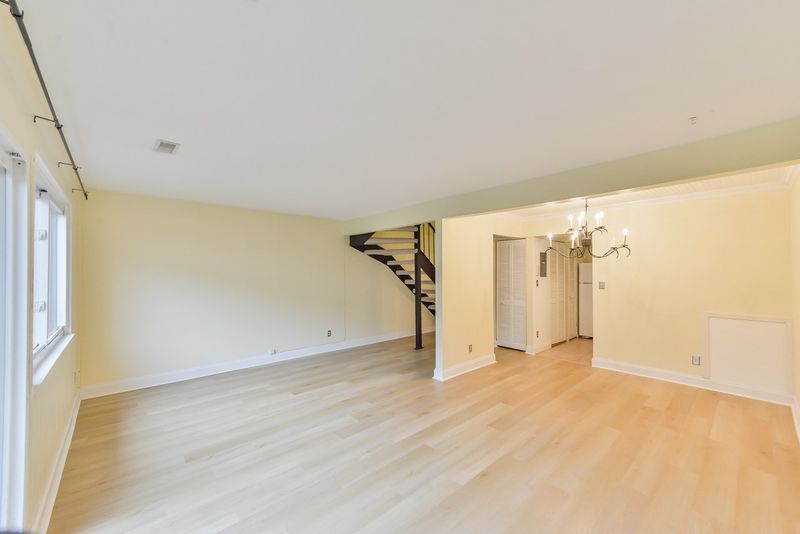 220 Elizabeth St #C 11, Chapel Hill, NC 27514
