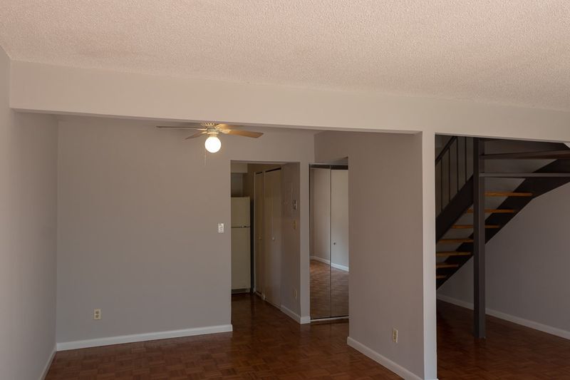 220 Elizabeth St #E 7, Chapel Hill, NC 27514