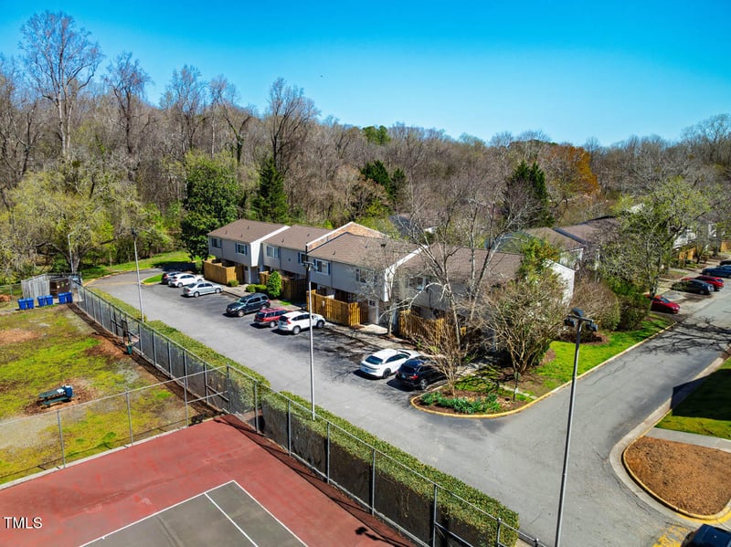 220 Elizabeth St #F-2, Chapel Hill, NC 27514
