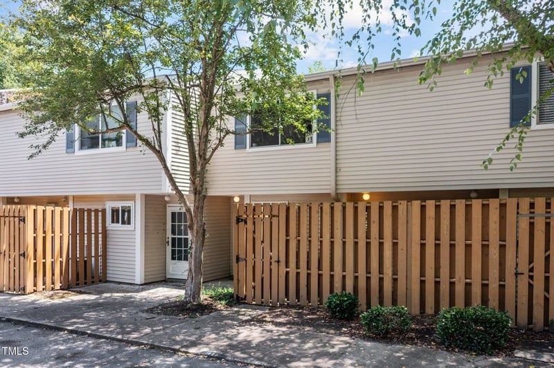 220 Elizabeth St #F-2, Chapel Hill, NC 27514