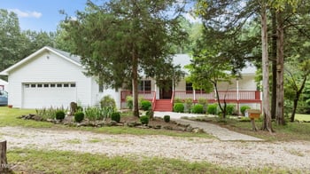 220 Flat Rock Dr, Louisburg, NC 27549