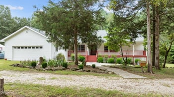 220 Flat Rock Dr, Louisburg, NC 27549