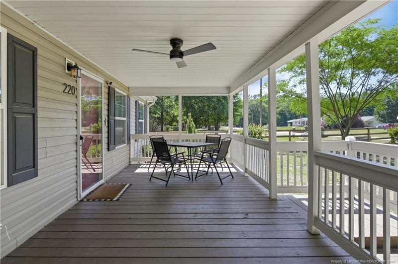 220 Fondern Dr, Hope Mills, NC 28348