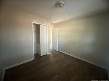 220 Four Ply Ln, Fayetteville, NC 28311