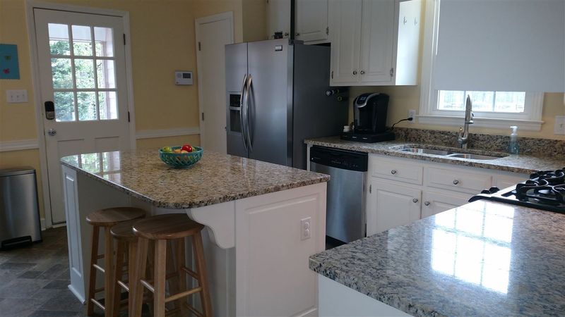 220 Gail Ridge Ln, Wendell, NC 27591