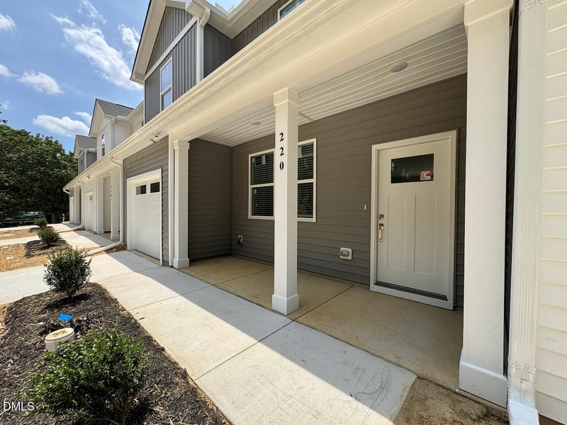 220 George St, Four Oaks, NC 27524