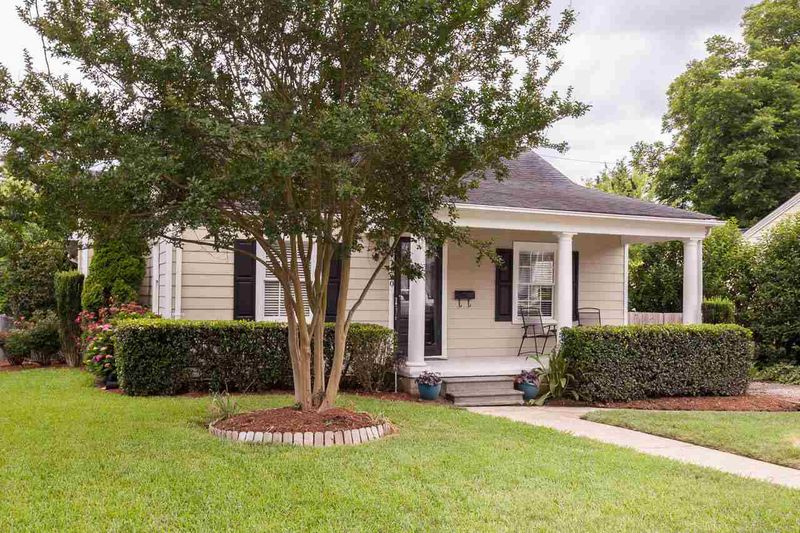 220 Georgetown Rd, Raleigh, NC 27608