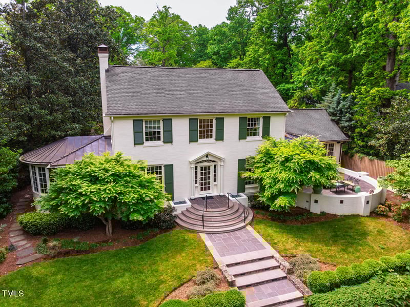 220 Glandon Dr, Chapel Hill, NC 27514