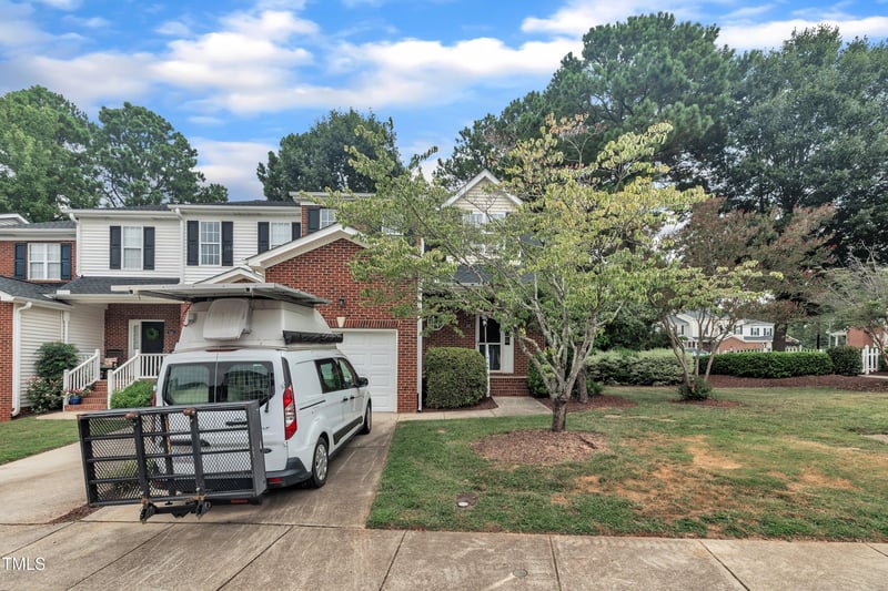 220 Grand Pointe Dr, Garner, NC 27529