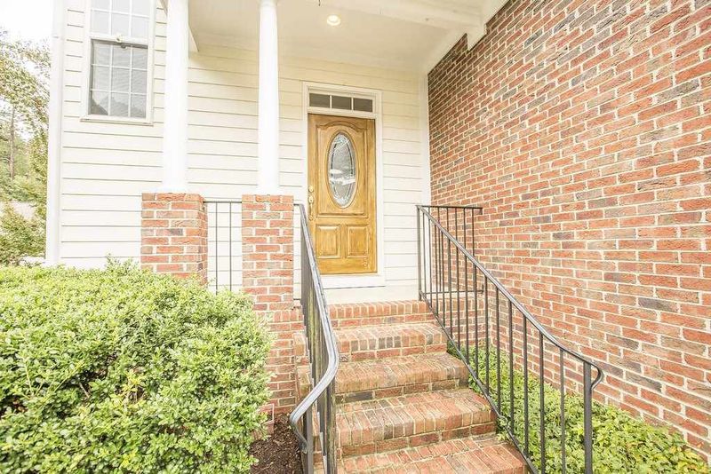 220 Harbor Creek Dr, Cary, NC 27511