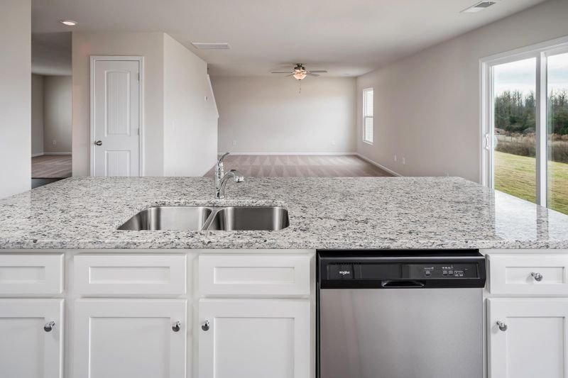 220 Indian Summer St, Zebulon, NC 27597