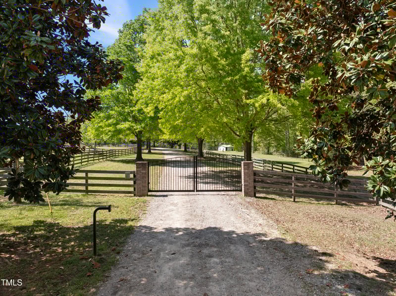 220 Jordan Narron Rd, Selma, NC 27576
