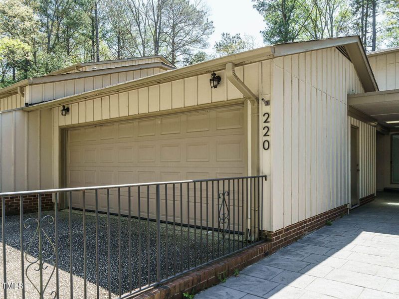 220 Kelso Ct, Cary, NC 27511