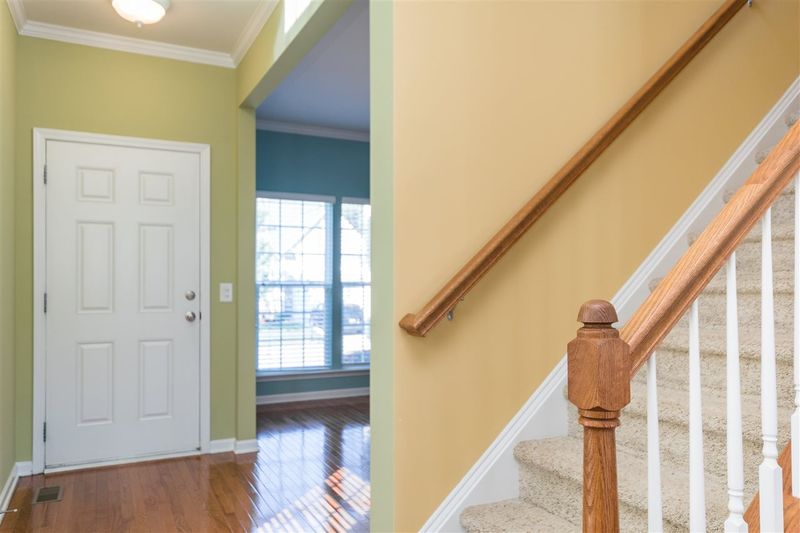 220 Mabley Pl, Cary, NC 27519
