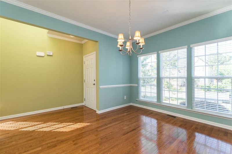 220 Mabley Pl, Cary, NC 27519