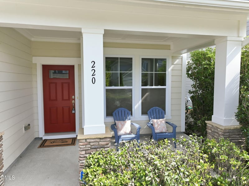 220 Macy Grove Dr, Chapel Hill, NC 27517