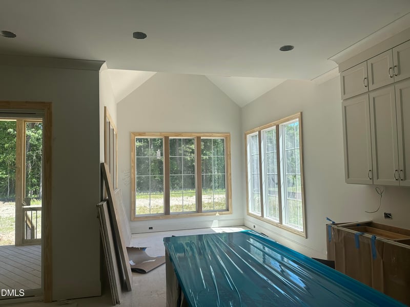 220 Meadow Walk Dr, Fuquay Varina, NC 27526