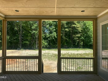 220 Meadow Walk Dr, Fuquay Varina, NC 27526