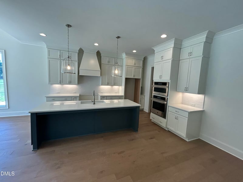 220 Meadow Walk Dr, Fuquay Varina, NC 27526