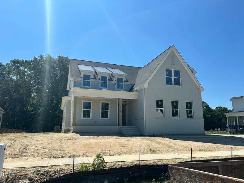 220 Meadow Walk Dr, Fuquay Varina, NC 27526