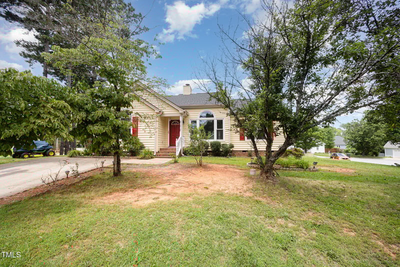 220 Needle Park Dr, Cary, NC 27513