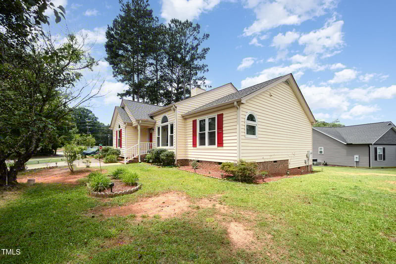 220 Needle Park Dr, Cary, NC 27513