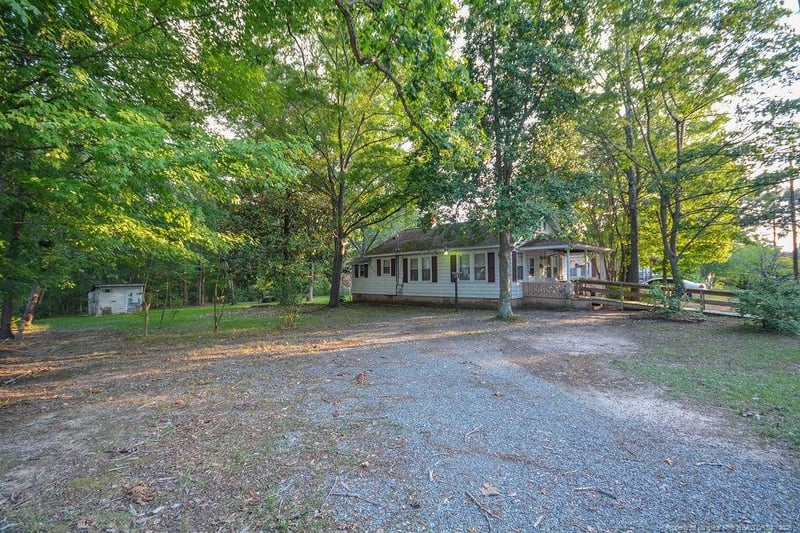 220 North Ave, Sanford, NC 27330