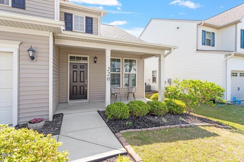 220 Outwater Ridge Dr, Garner, NC 27529
