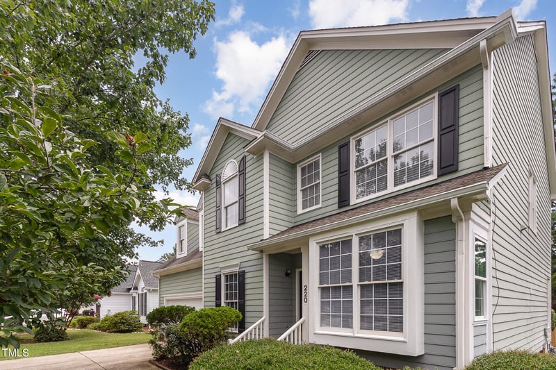 220 Ravenstone Dr, Cary, NC 27518