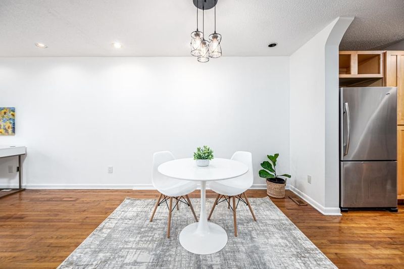 220 Ridge Trl, Chapel Hill, NC 27516