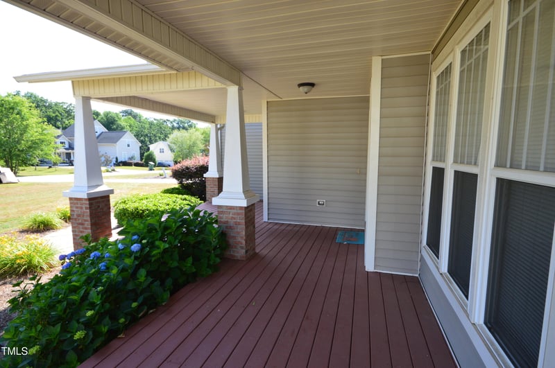 220 Ruth Cir, Fuquay Varina, NC 27526