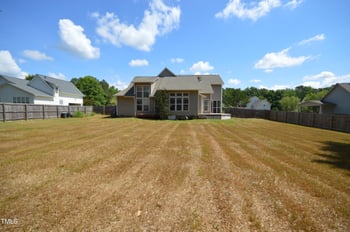 220 Ruth Cir, Fuquay Varina, NC 27526