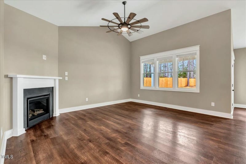 220 Shawnee Dr, Louisburg, NC 27549