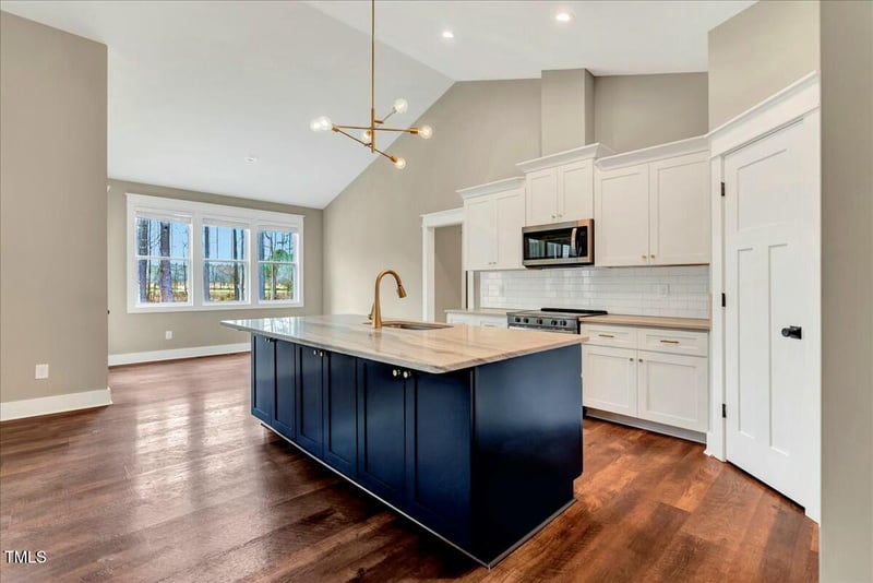 220 Shawnee Dr, Louisburg, NC 27549