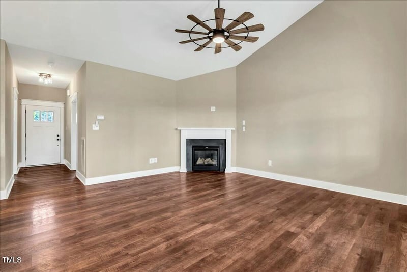 220 Shawnee Dr, Louisburg, NC 27549