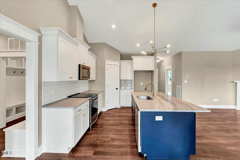 220 Shawnee Dr, Louisburg, NC 27549