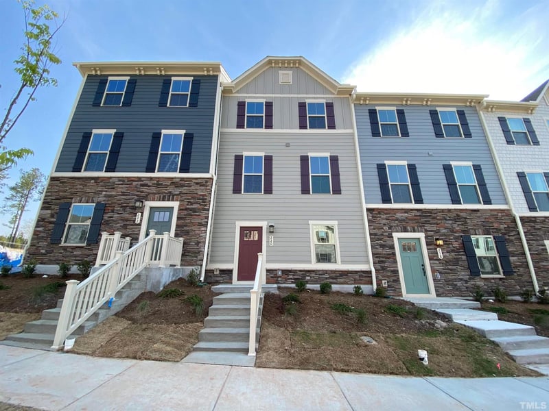220 Timber Forest Ln, Cary, NC 27519
