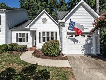 220 Vinca Cir, Cary, NC 27513