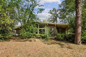 220 Vivian Dr, Fayetteville, NC 28311