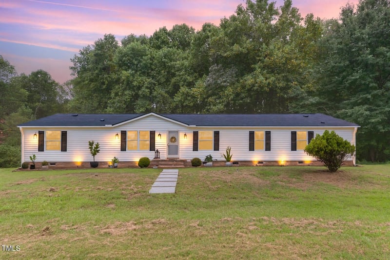 220 Zeb Ln, Benson, NC 27504